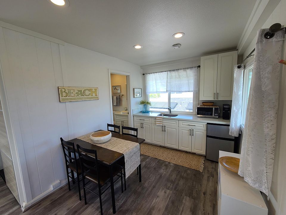 1st image of 3-410 Kaha St #3