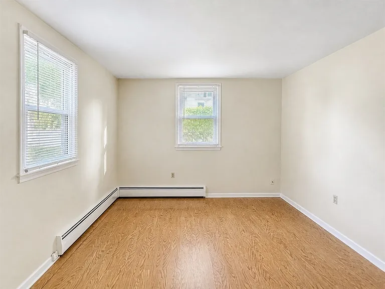 128 Norfolk St #1 — Photo 5