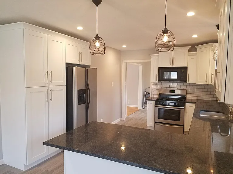 5890 Brouse Ave — Photo 4