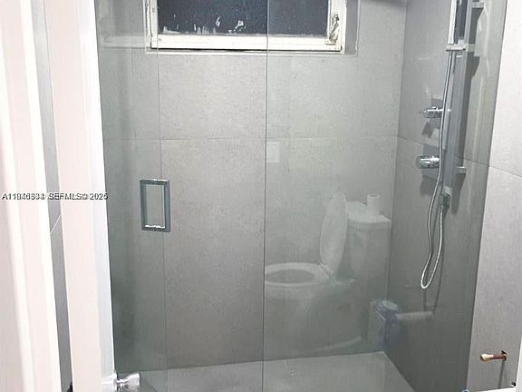 5th image of 110 NW 120th Ter