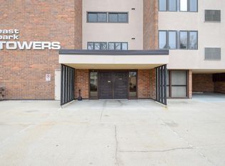 111 11th St #3-B, Racine, WI 53403