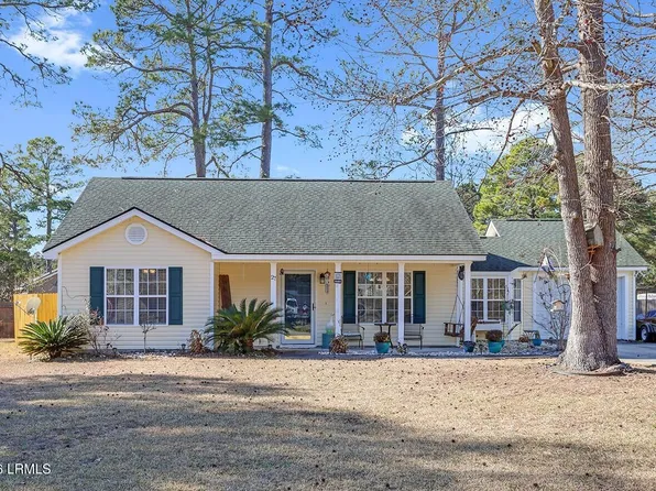 27 Pelican Circle, Beaufort, SC 29906