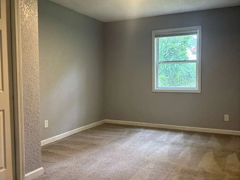 7121 Woodland Ave — Photo 4