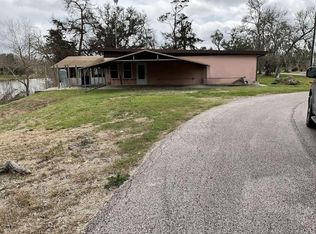 3303 Saint Anne St, Liverpool, TX 77577