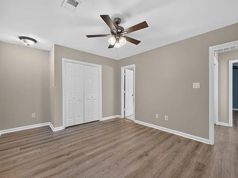 138 Springstead Ct SW — Photo 16