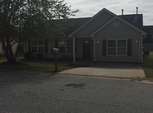 321 Honor Rd, Duncan, SC 29334