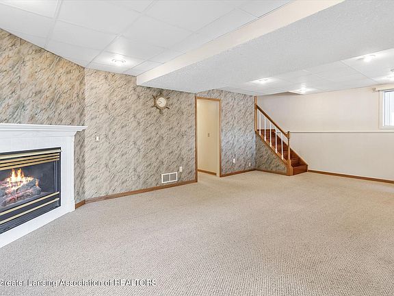 2nd image of 6620 Peninsula Way