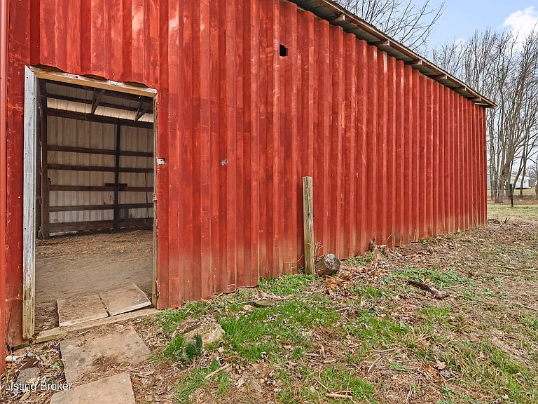 58 Riverside Ln — Photo 40