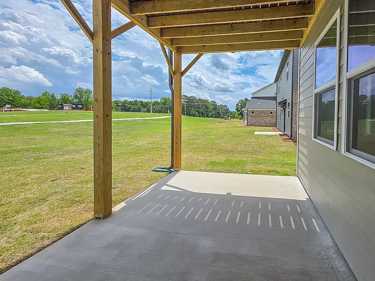 663 Dugout Dr — Photo 38
