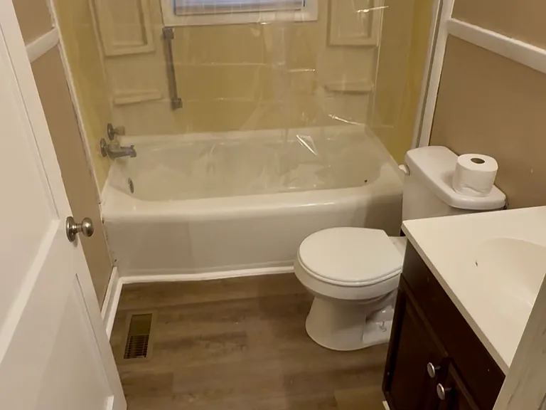 340 N Elbert St — Photo 5