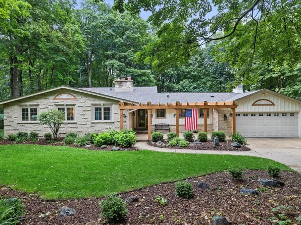 1950 Churchview DRIVE, Brookfield, WI 53005