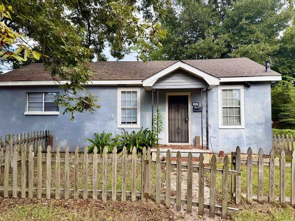 415 Saint Rose Ave