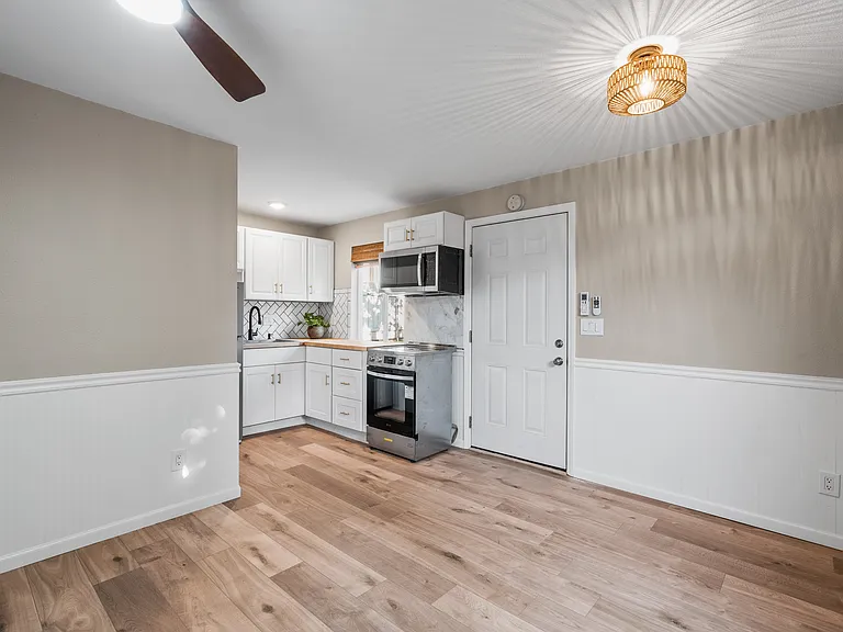 1736 Kearney Ave #B — Photo 10