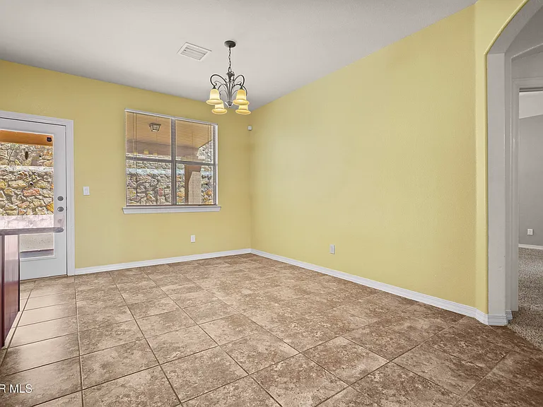 369 Emerald Acres — Photo 11