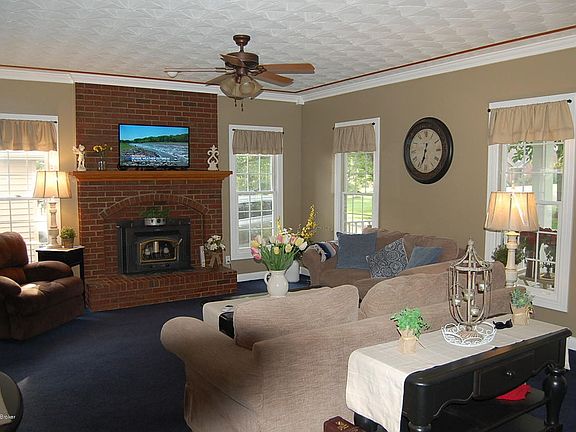 2nd image of 185 Mill Brook Cir