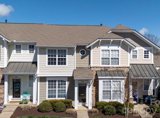 824 Gentlewinds Ct, Fort Mill, SC