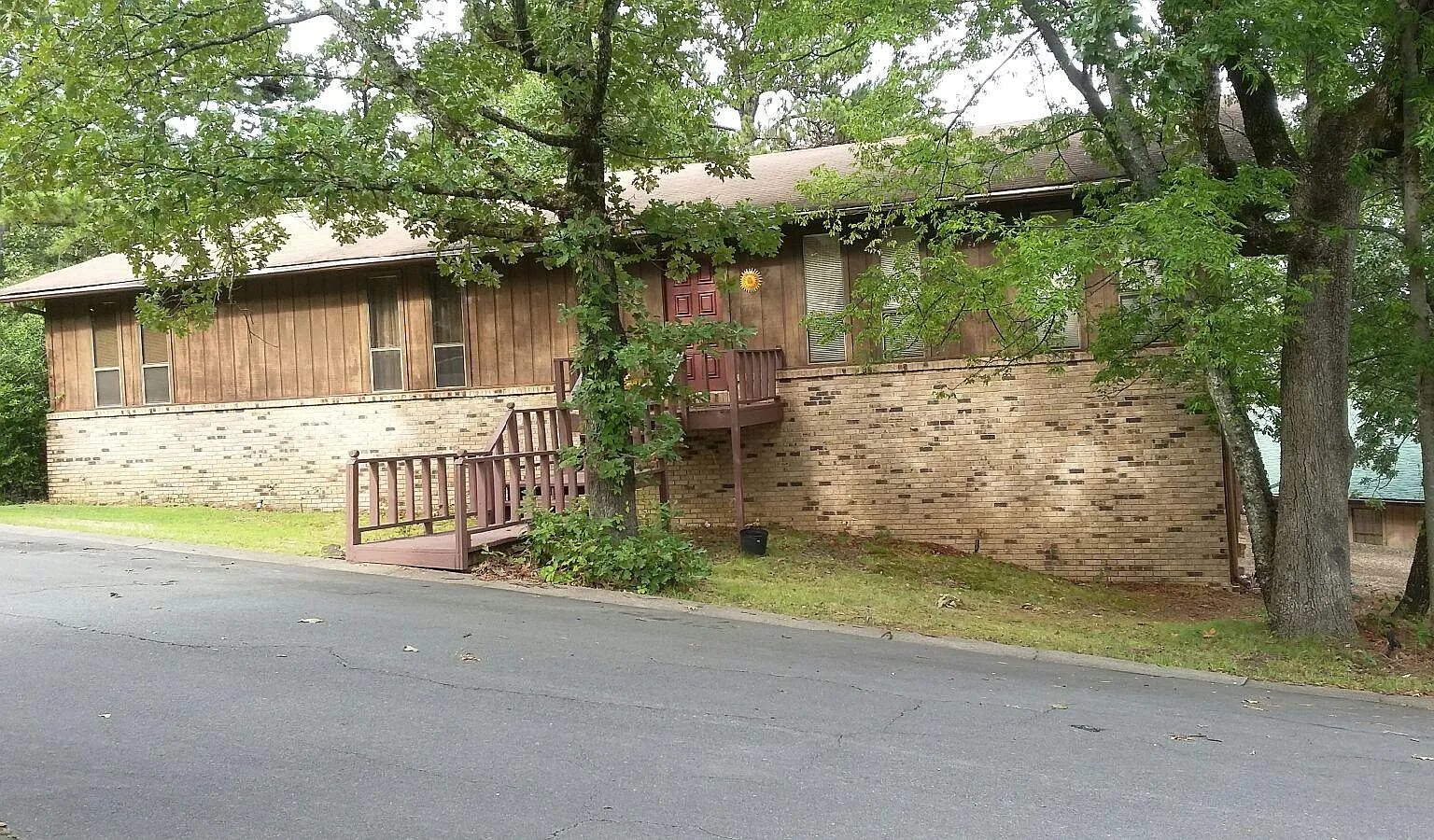 3 bed, 1840 sqft, $1,600 — Photo 1