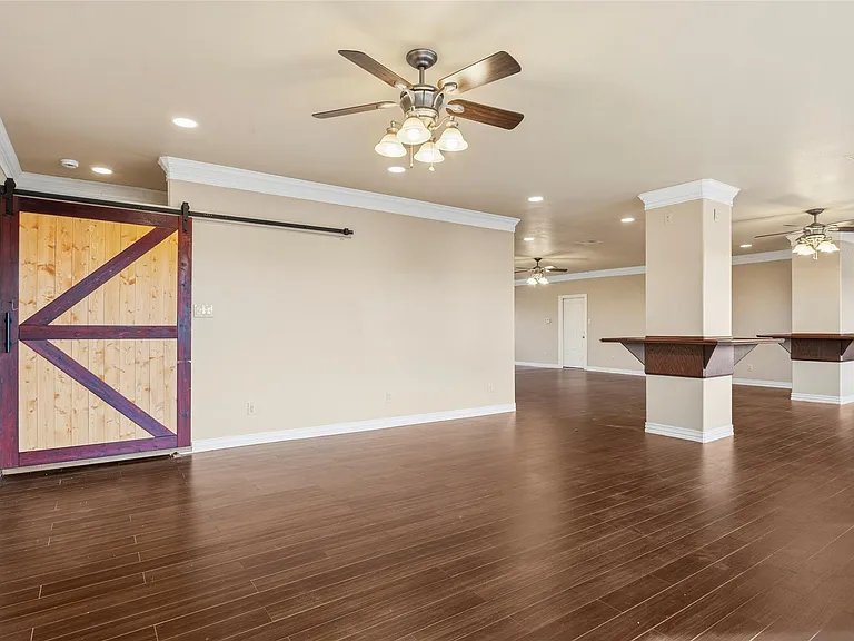 2535 Broadway St — Photo 29