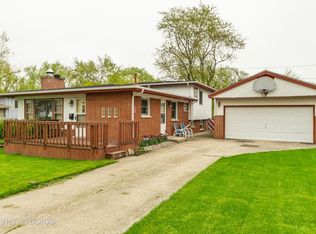 127 Constance Ln, Chicago Heights, IL