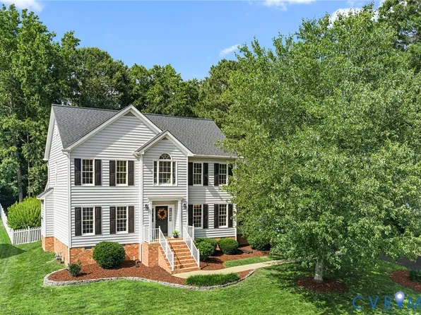 12524 Walton Lake Dr, Midlothian, VA 23114