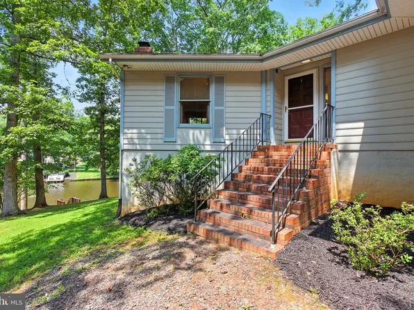 119 Larkspur Ln, Locust Grove, VA 22508