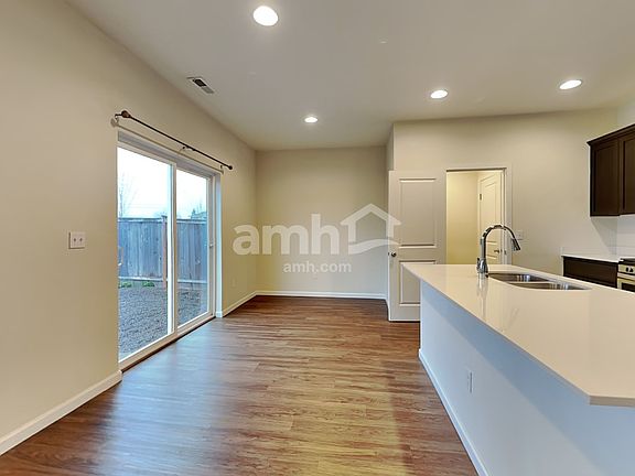 4th image of 2183 NW Woodland Dr