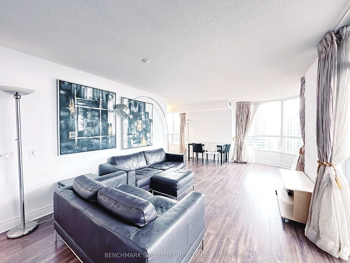Building Photo - 10 Northtown Way #2612