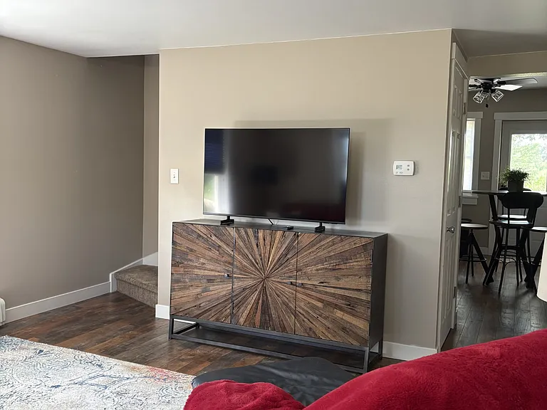 7054 S English Settlement Ave — Photo 2
