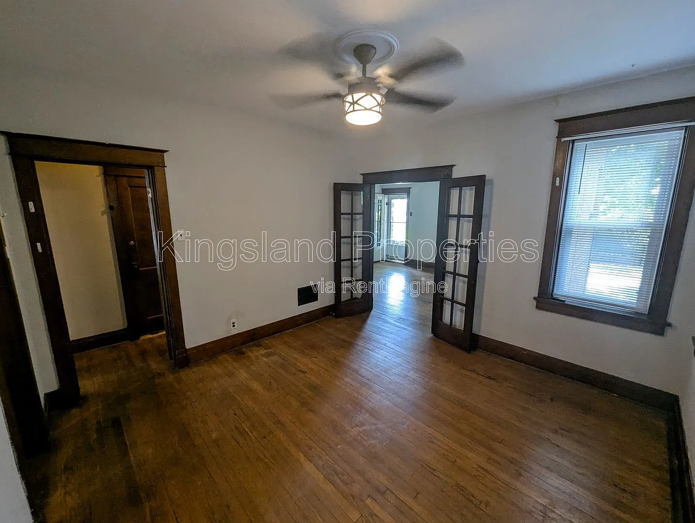 2 bed, 1.0 bath, 912 sqft, $1,000 — Photo 3