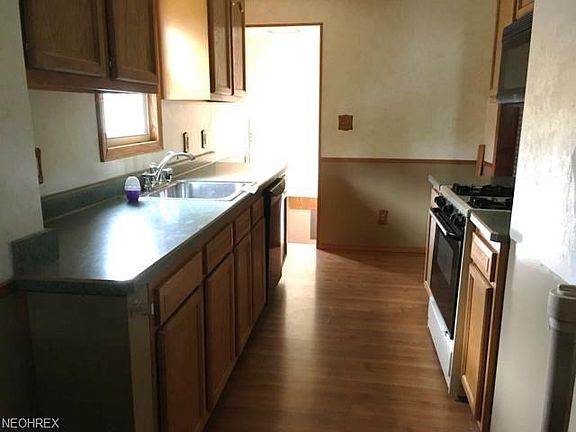 5th image of 1135 Adelaide Ave SE