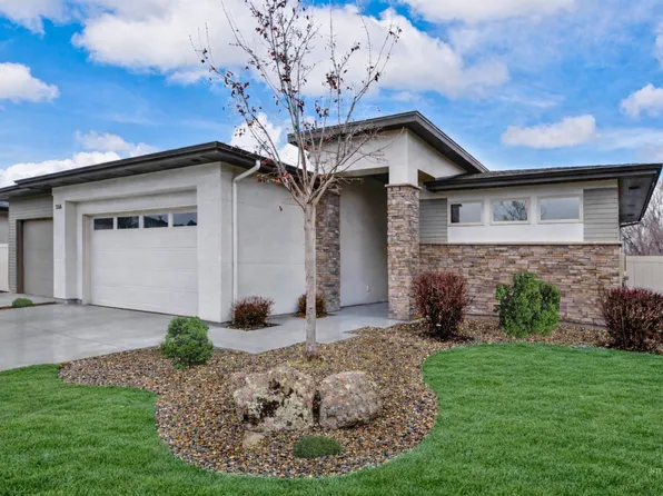 556 W Carnelian Ln, Eagle, ID 83616