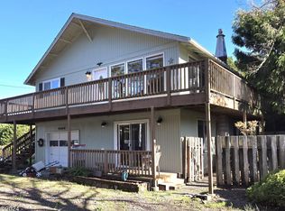 30 Division St, Depoe Bay, OR 97341