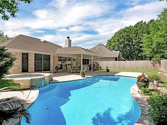 2nd image of 19204 Ventana Ct