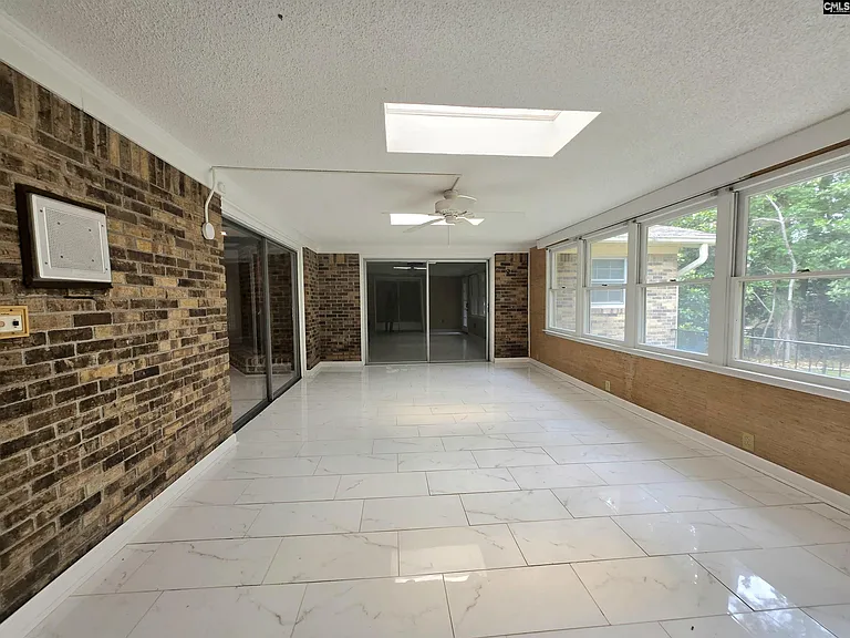 77 Northlake Rd — Photo 20
