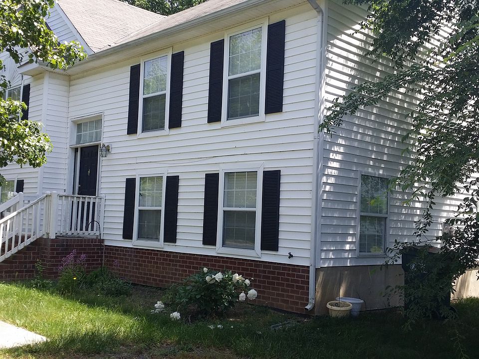 1st image of 6945 Fox Downs Dr
