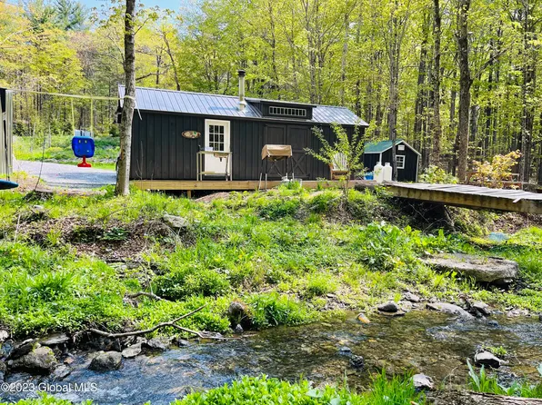 168 Middle Road, Austerlitz, NY 12017