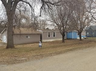603 N Commercial St, Clark, SD 57225