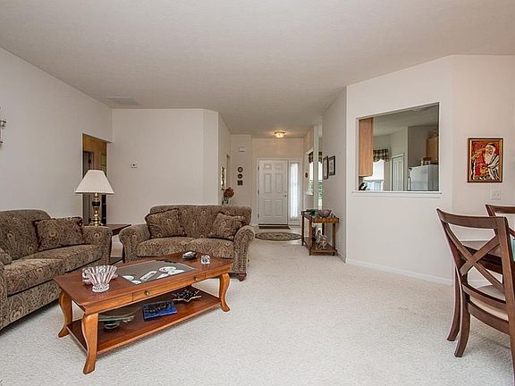 5th image of 10786 Crossings Dr