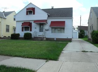 16006 Maplewood Ave, Maple Heights, OH 44137