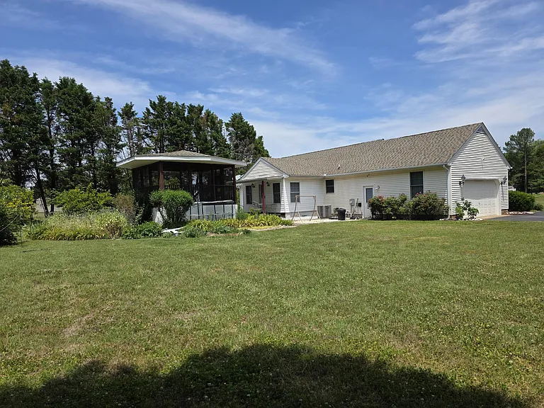 6300 White Cove Dr — Photo 14