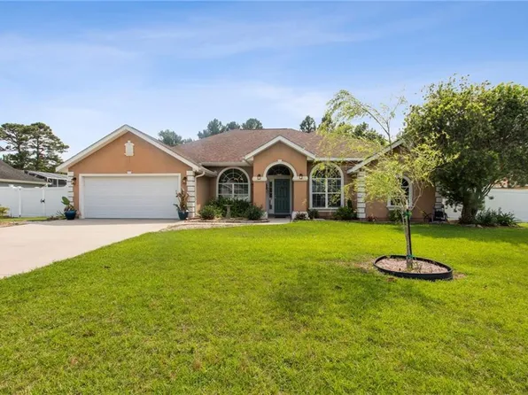 348 Deerwood Village Dr, Woodbine, GA 31569