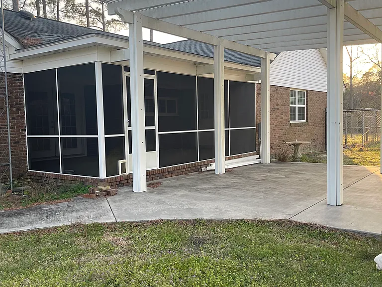 258 Powell Rd — Photo 2
