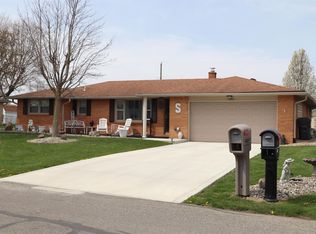 8405 S Lynn St, Daleville, IN 47334