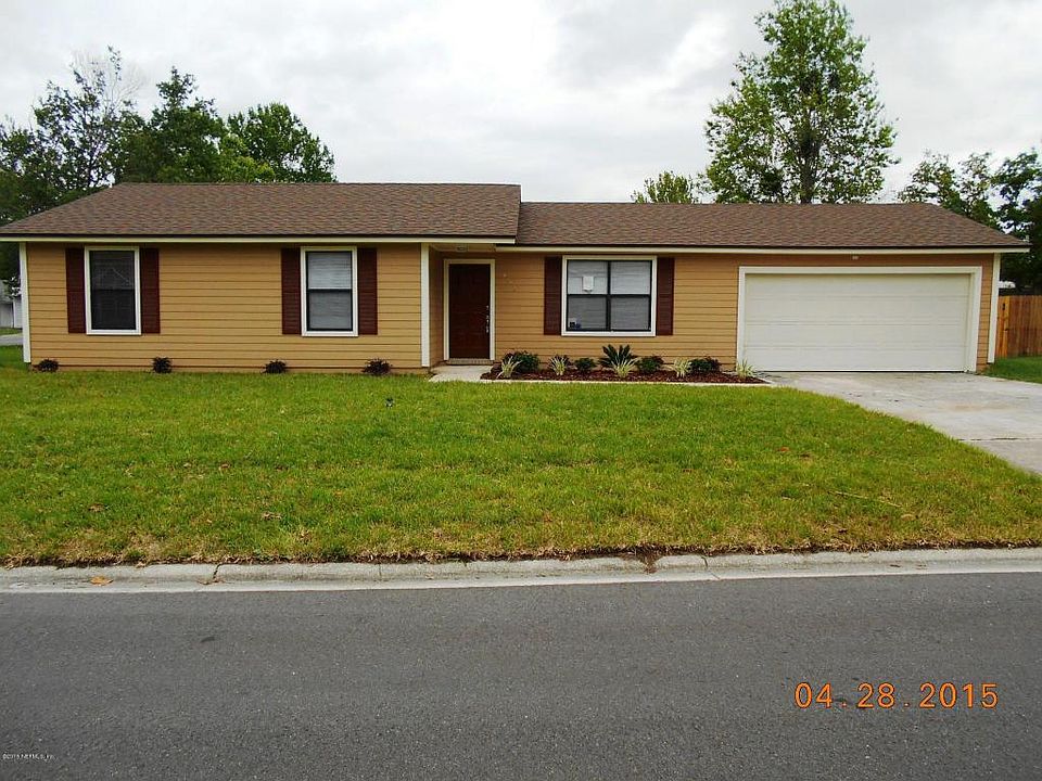 1st image of 8151 Sable Woods Dr N