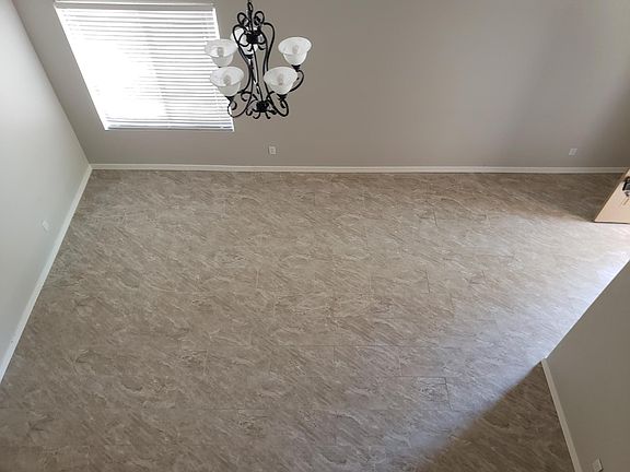 5th image of 2117 N Santiana Pl