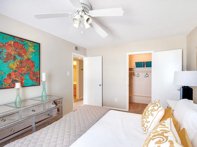 Quail Ridge Apartments — Photo 13