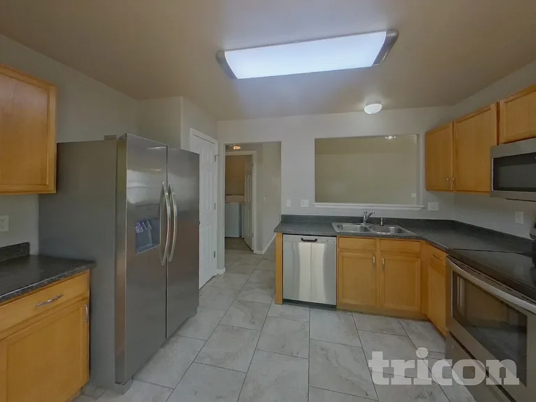 8405 Sunbow Ct — Photo 5