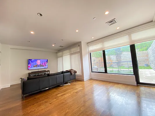 Rented by Kaden Realty | media 5