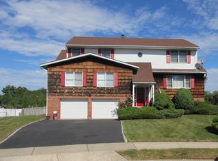 93 Renaissance Dr, Clifton, NJ 07013