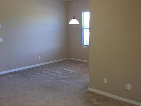 4th image of 1050 Venetian Dr Unit 101